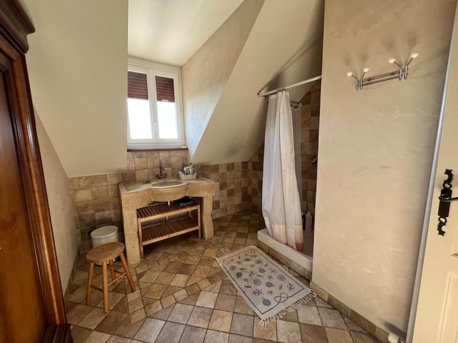 Vila Le Cabaret Paisible Avec Piscine Montierchaume Exteriér fotografie